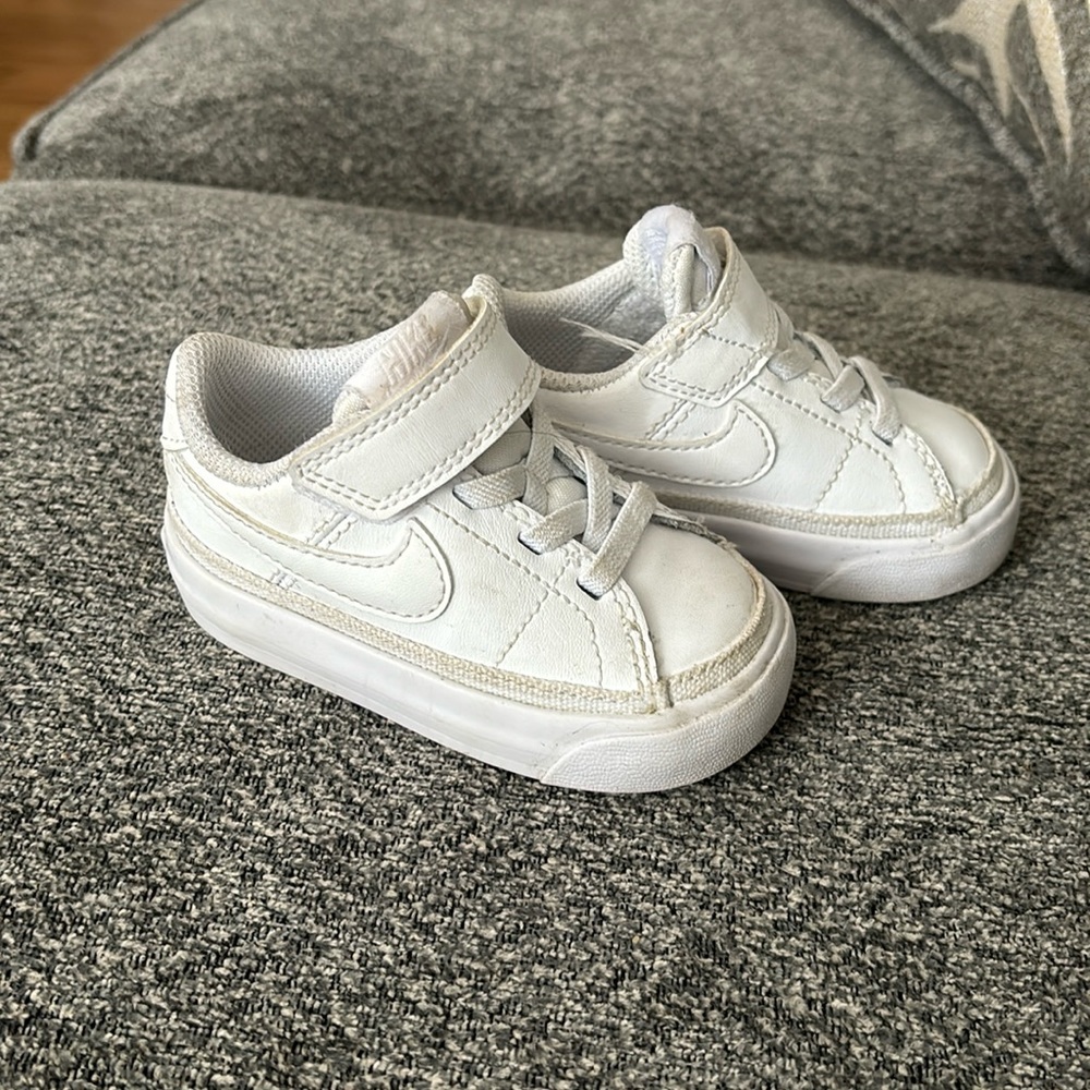 Nike size 5c